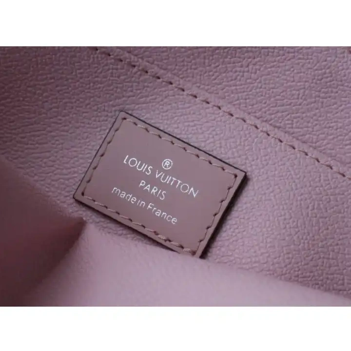 Bags 205B570051 LV 0703
